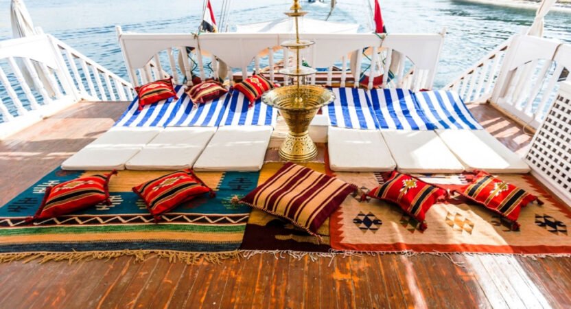 Amoura Dahabiya Nile Cruise x