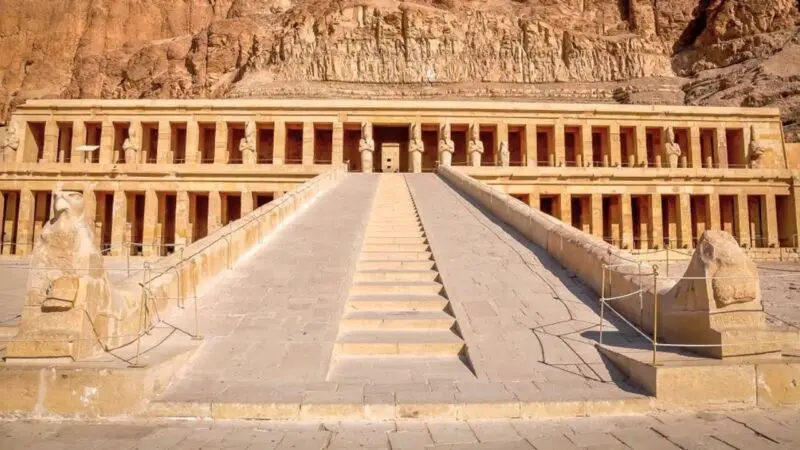 Luxor x