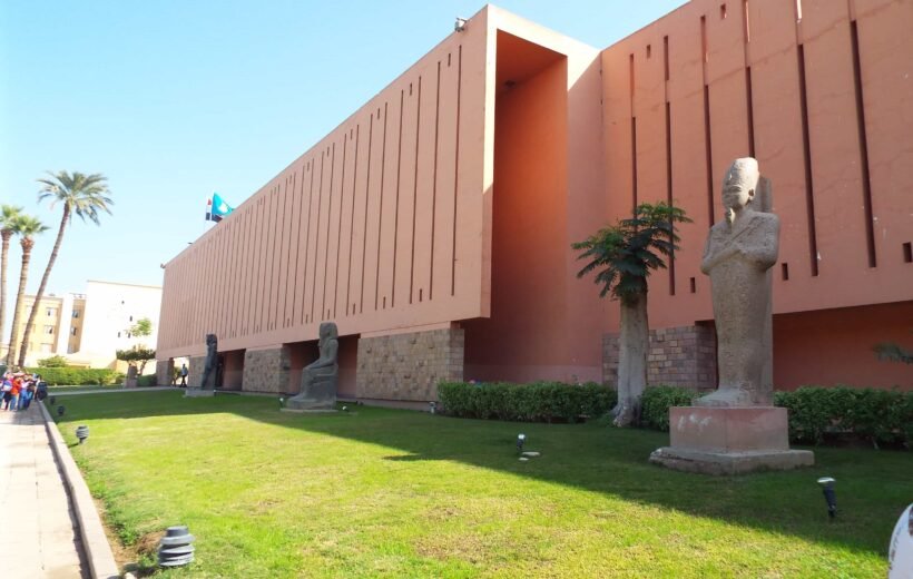 Tour to Luxor Museum and Mummification Museum