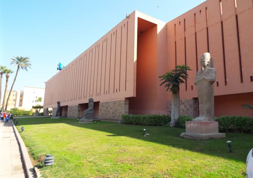 Luxor x