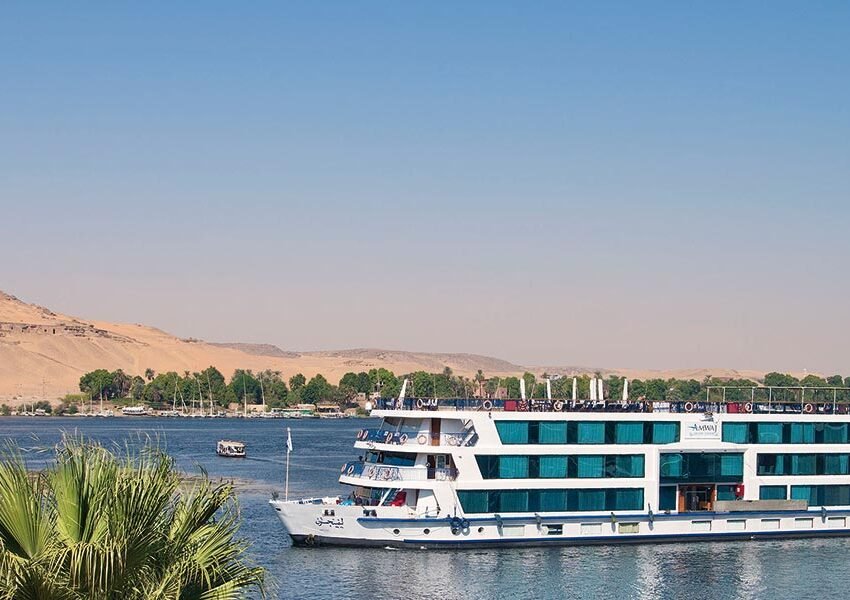 MS Amwaj Living Stone x