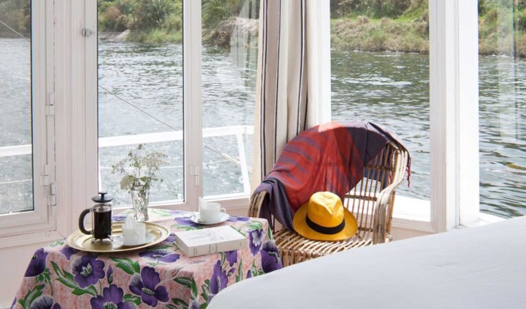Malouka Dahabiya Nile Cruise x