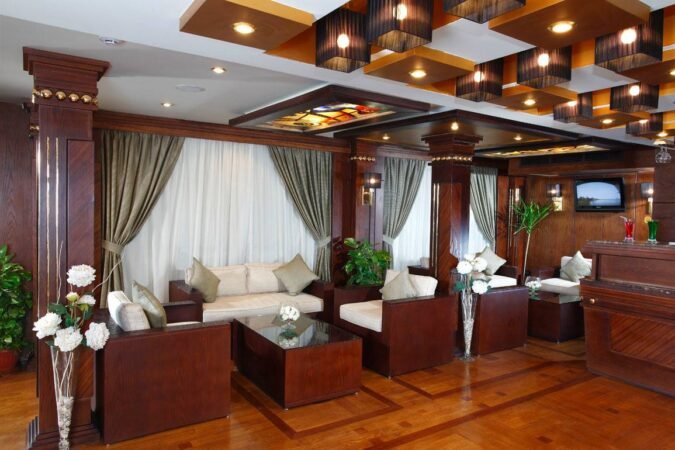 Merit Dahabiya Nile Cruise x