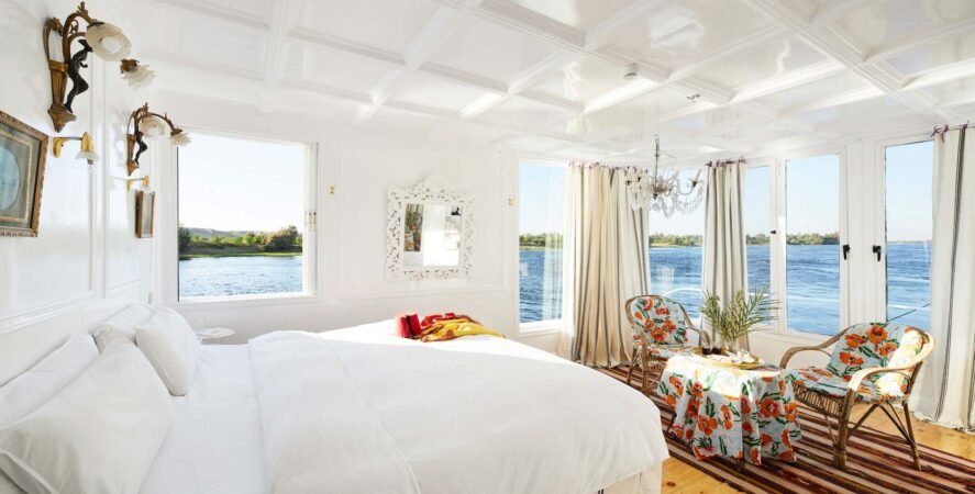 Meroe Dahabiya Nile Cruise x