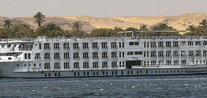 Nile Quest Nile Cruise x