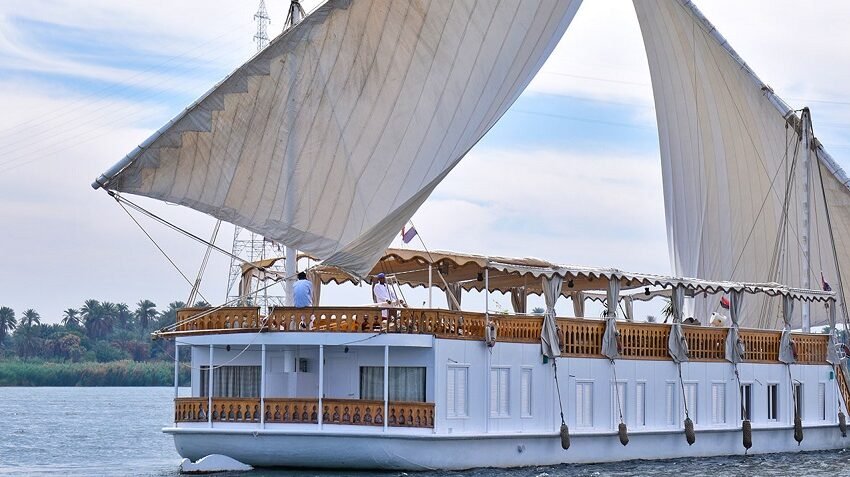 Nour El Nil Dahabiya Nile Cruise x